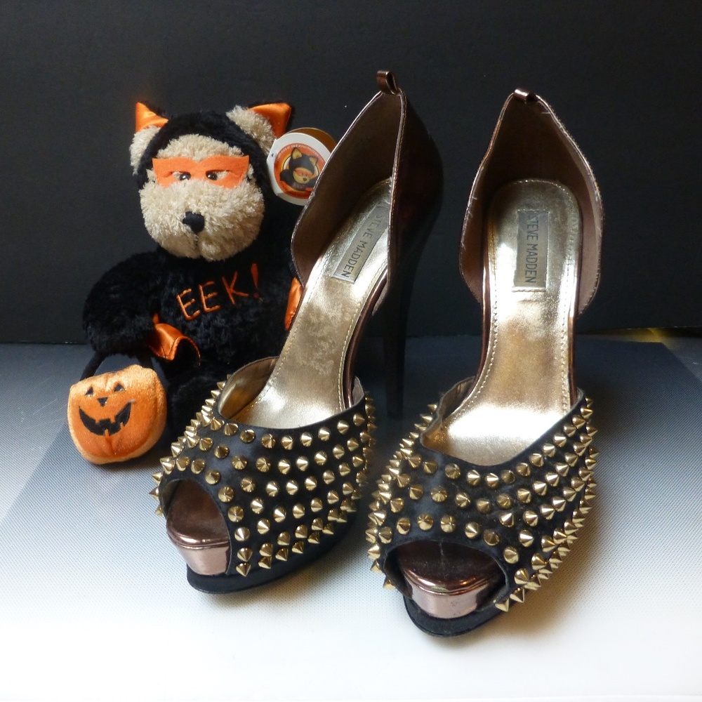 STEVE MADDEN STUDDED HALLOWEEN HEELS PARTY…